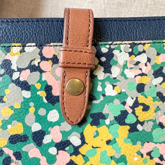 Fossil Emma Navy Green Yellow Pink Floral Wallet - Picture 6 of 9